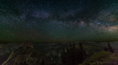 MilkyWay Over Yosemite_02.jpg