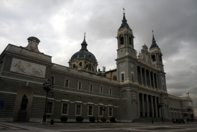 catedral de la almudana with clouds.jpg
