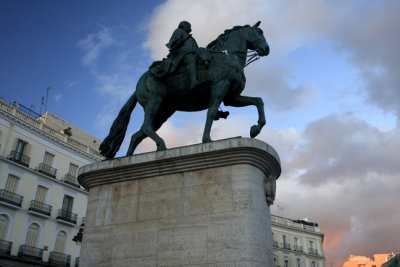 statue of charles III.jpg