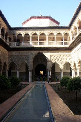Facade of the Peter of Castiles Palace.jpg