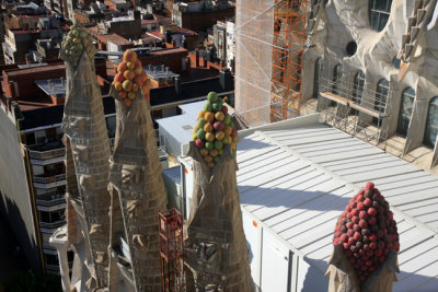 towers with fruits.jpg