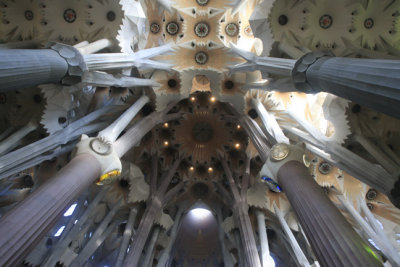 interior of Sagrada Familia 7.jpg