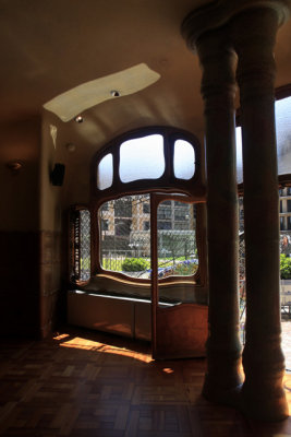 interior of casa batllo 9.jpg
