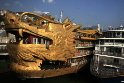 cruise dragon.jpg