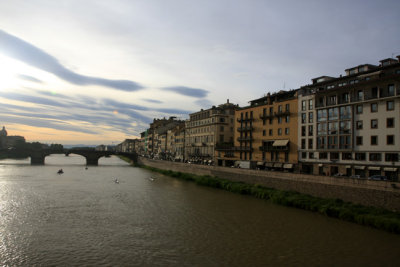 Arno river at night.jpg