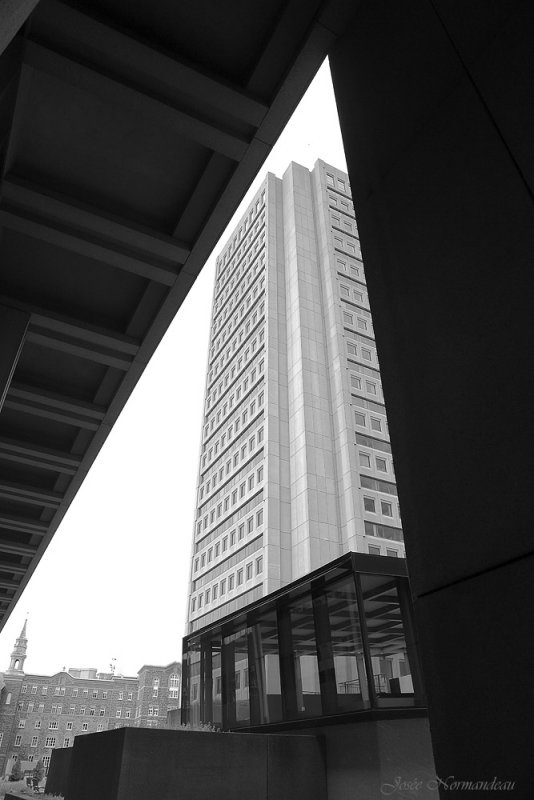complexe G NB2 0909.jpg
