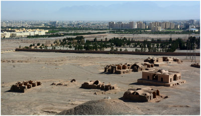 Dakhmeh: Zoroastrian cemetery 