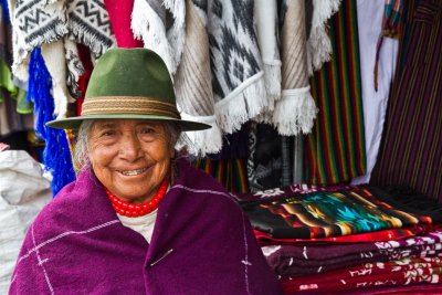 Local clothing market (Ecuador)