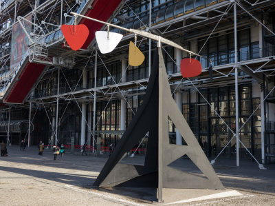 Calder sculpture in front of Centre Pompidou