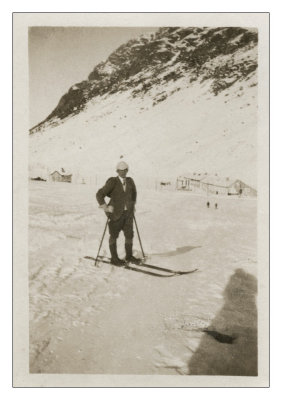 Vintage Skiing