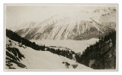 Vintage Skiing