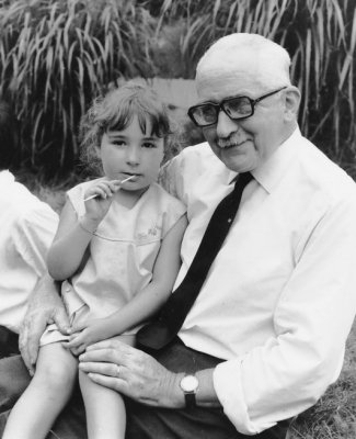 Le papa d'Hervé en 1970, le jour du mariage de Renée et d'Hervé.En voiture à Ley