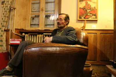 François dan son fauteuil