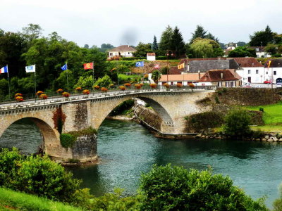 Le pont de Navarrenx sur le gave dOloron