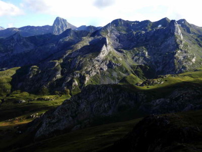 Pico Anayet en arrière-plan