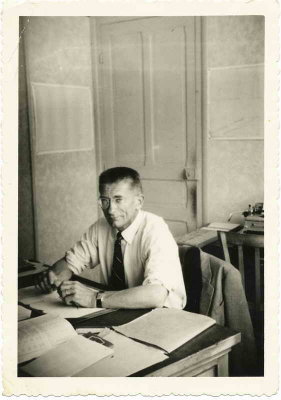 Robert, 45 ans, directeur commercial aux Ets Charpentier à Pau en 1956 