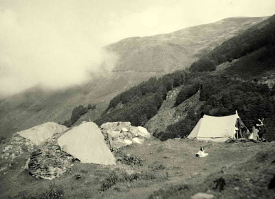 Camping à Gourette 1956, après l'orage