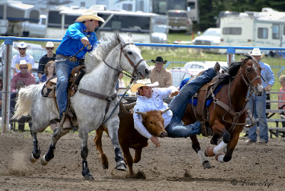 _DSC9235pb.jpg Steer Wrestling At it's Best