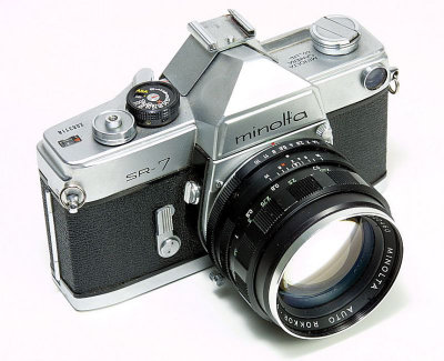 Early-version-Minolta-SR7-1962-64.jpg