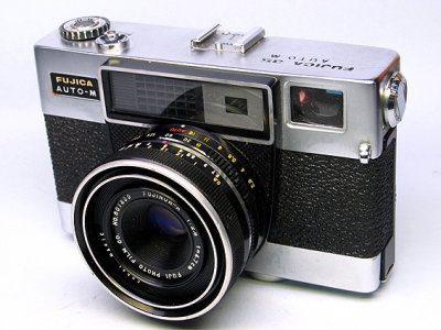 Fujica-Auto--M-35mm-camera-we-e.jpg