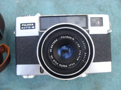 Fujica-Auto-M-camera-circa-1962-late-version-maybe-1.jpg