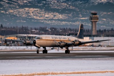 Everts Air Cargo DC6, takeoff