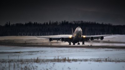 UPS 747-400 taking off