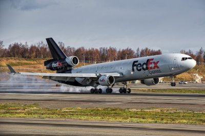 FedEx MD-11 touchdown - Anchorage