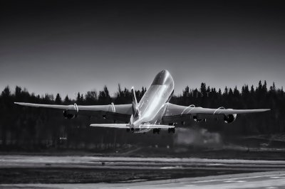 Polar Air Cargo 747-400F - N853GT