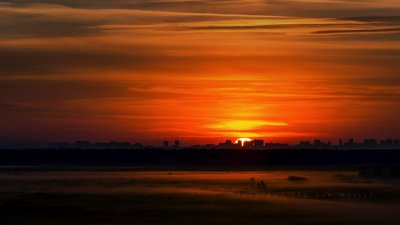 Sunrise with Novosibirsk skyline
