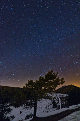 Puy Pariou, the Milky Way, and a Geminid shooting star...