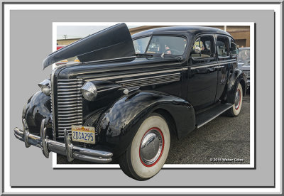 Buick 1938 Black Sedan DD 9-5-15 (2) F OOB Frame.jpg