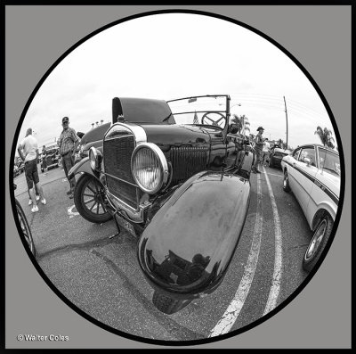 Ford 1927 Convertible Black WA (1) BW2.jpg