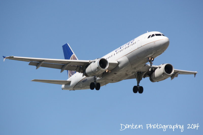 Airbus A319 (N838UA)