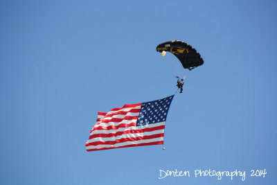 US Special Operations Command Parachute Demonstration Team 033014 2.JPG