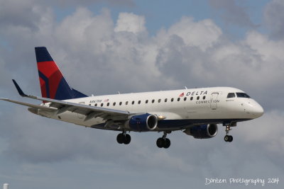 Embraer 170 (N867RW) 