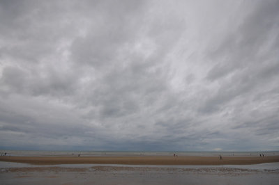 La plage avant la pluie