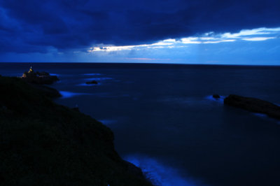 An evening stroll on Biarritz' sea front