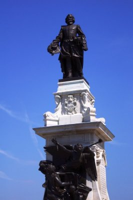 Samuel de Champlain Monument.jpg