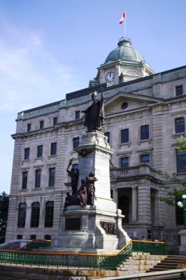 Statue of Franois de Laval and Postal Bureau (2).jpg
