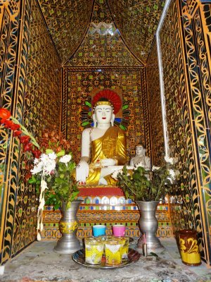 Buddha - Mandalay Hill (1).jpg