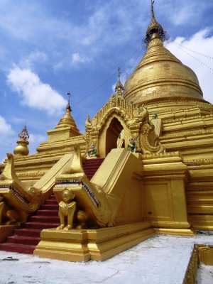 Kuthodaw Pagoda Stupa (2).jpg