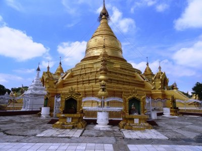 Kuthodaw Pagoda Stupa.jpg