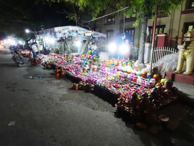 Saturday Night Street Fair in Mandalay (1).jpg