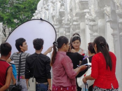Wedding Photo Shoot - Kuthodaw Pagoda (2).jpg