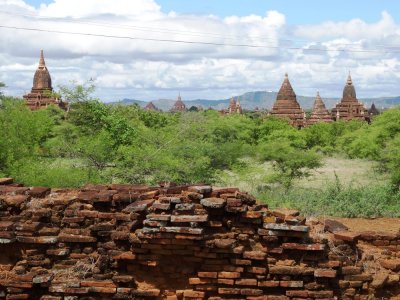 Bagan Plain from Izagawna Pagoda.jpg