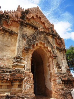 Temple 659 near Bagan Viewing Tower (2).jpg