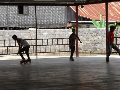Skating Rink - Nyaungshwe (1).jpg