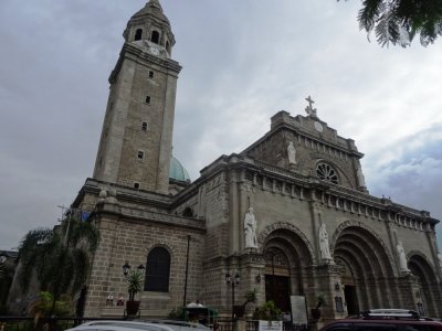 Manila Cathedral Tympanum Facade and Tower.jpg