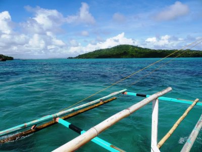 Clear Waters off Southern Lahuy Island.jpg